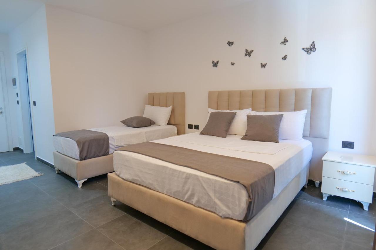 Vila Celaj Hotel Vlorë Eksteriør billede