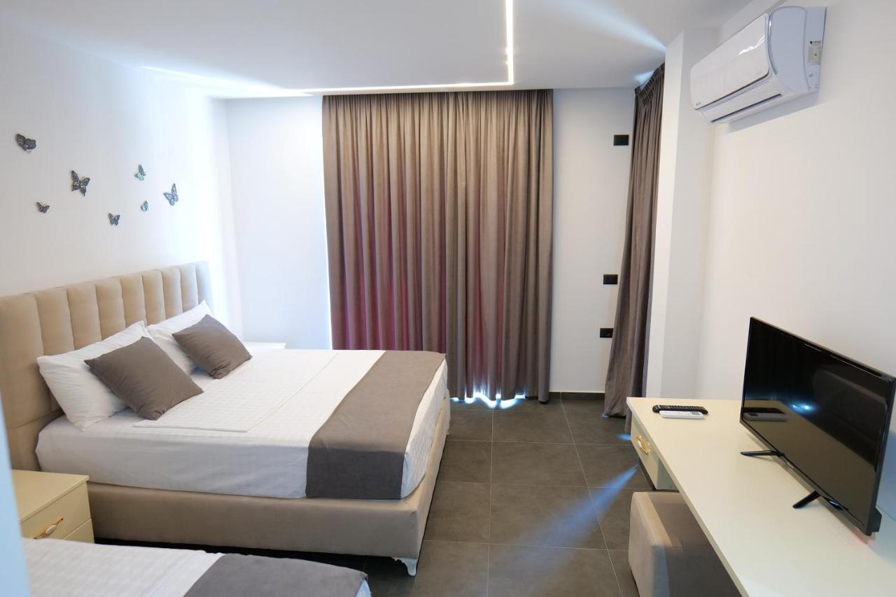 Vila Celaj Hotel Vlorë Eksteriør billede