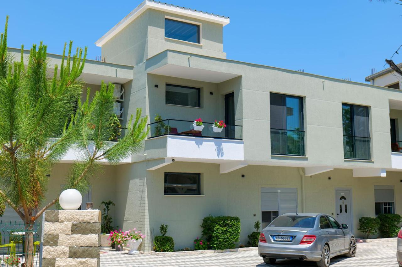 Vila Celaj Hotel Vlorë Eksteriør billede