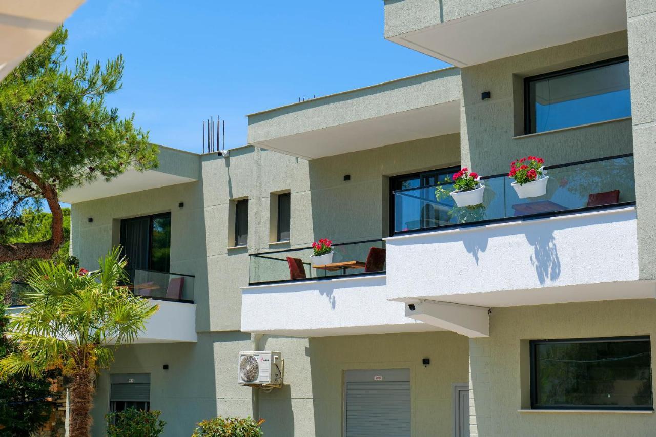 Vila Celaj Hotel Vlorë Eksteriør billede
