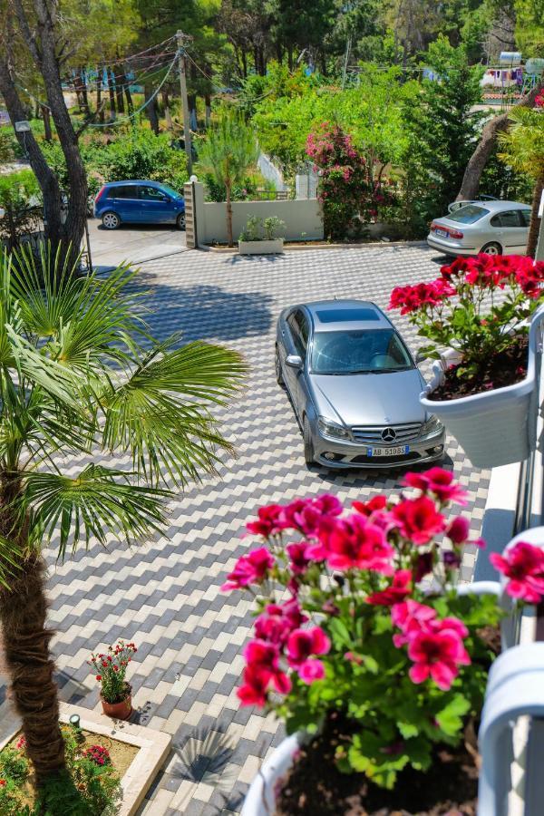 Vila Celaj Hotel Vlorë Eksteriør billede